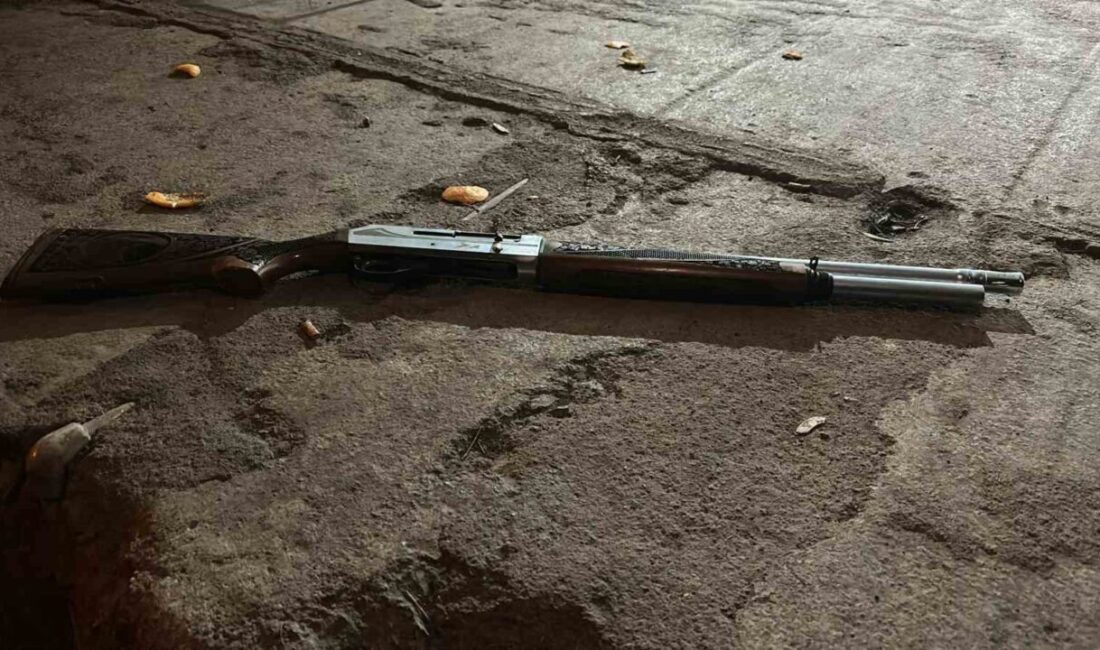 Hatay’da yılbaşını kutlamak için kent merkezinde pompalı tüfekle havaya ateş