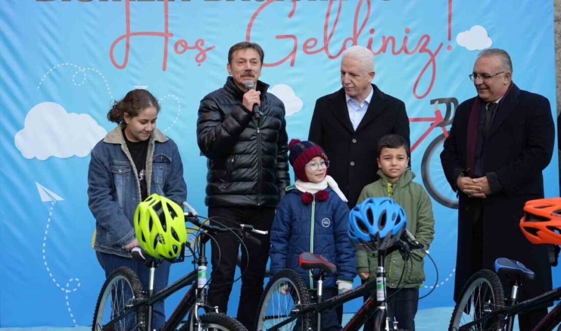 Bahçelievler Belediyesi, her ay düzenlediği Bisiklet Çekiliş ve Dağıtım Töreni’nin