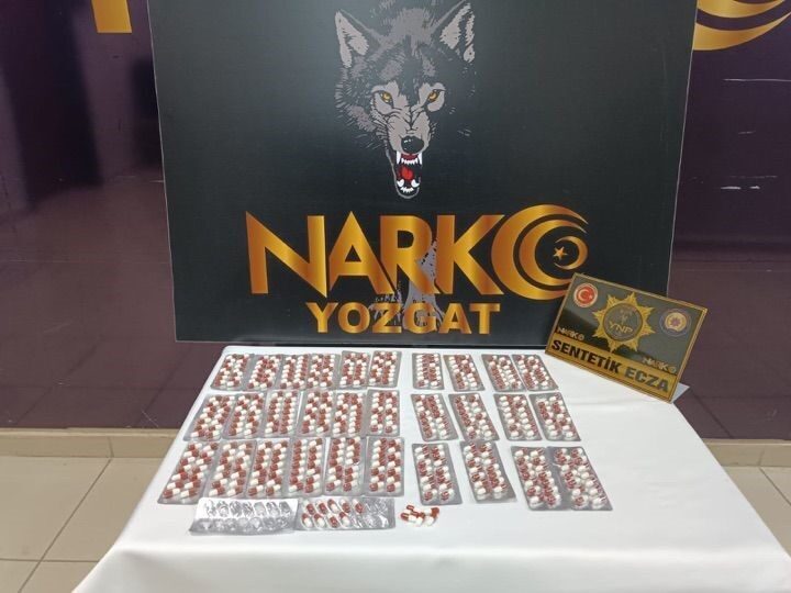 Yozgat il merkezi ve Sorgun’da, narkotik ekiplerince düzenlenen operasyonlarda çeşitli