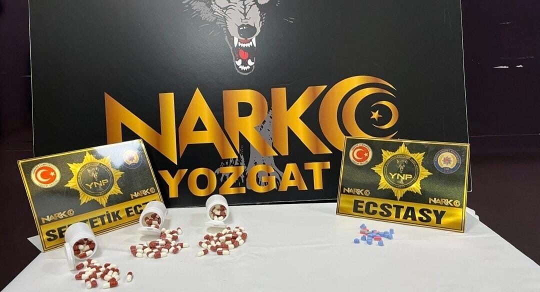 Yozgat’ta polis ekipleri tarafından 192 adet uyuşturucu hap ele geçirildi.