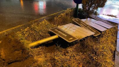 Yozgat’ta kuvvetli rüzgar ve fırtına çatıları uçurdu, tabelaları savurdu. Sorgun