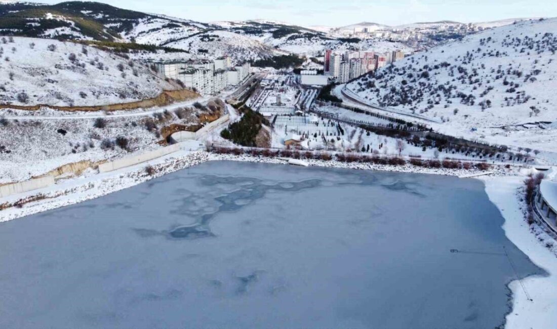 Yozgat’ta hava sıcaklığının sıfırın altına düşmesiyle donan 3 gölet havadan