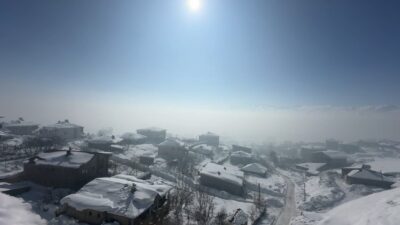 Hakkari’nin Yüksekova ilçesinde hava sıcaklığının sıfırın altında 20 dereceye kadar
