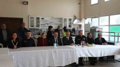 Miraç Kandili dolayısıyla Yunusemre Belediyesi Engelsiz Yaşam Merkezi’nde, mahalle muhtarlarının