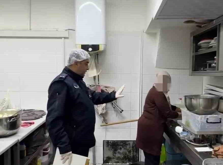 Hatay’da zabıta ekipleri tarafından pastane, tatlı satış ve imalatı yapan