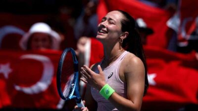 Milli tenisçi Zeynep Sönmez, Australian Open ikinci tur mücadelesinde 1