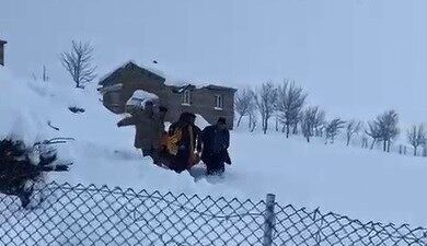 Bitlis İl Özel İdaresi karla mücadele ekipleri, Mutki ilçesine bağlı
