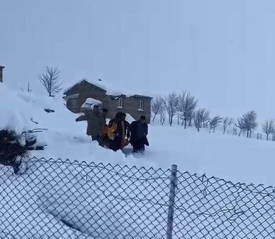 Bitlis İl Özel İdaresi karla mücadele ekipleri, Mutki ilçesine bağlı