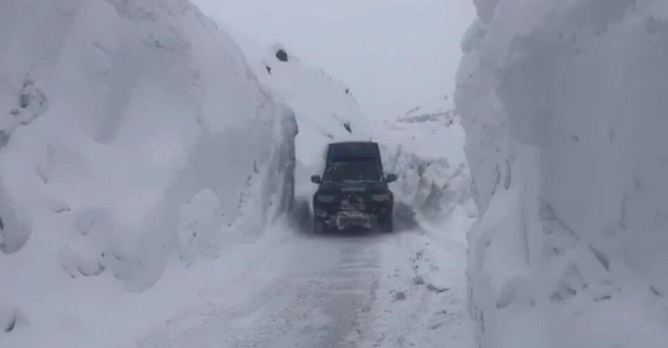 Bitlis’te etkili olan yoğun kar yağışı ve zorlu arazi şartlarına