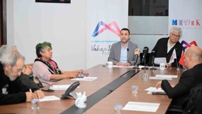 Mersin Büyükşehir Belediyesinin, Mersin’e Değer Katanlar (MEDEKA) Edebiyat Kurulu öncülüğünde