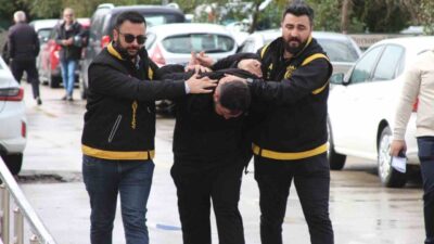 Adana’da yaya geçidinde motosiklet çarpması sonucu pusetteki 17 aylık bebeğin