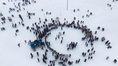 Bayburt’un Aydıntepe ilçesinde bu yıl ilki düzenlenen kış festivali, renkli
