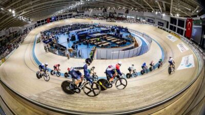 Konya Olimpik Veledromu’nda düzenlenen 2026 UEC Avrupa Pist Bisikleti Şampiyonası’nın