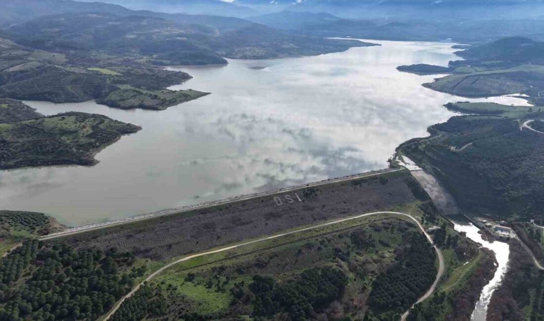 Çanakkale’de, çok sayıda su kaynağına sahip olduğu için mitolojide adı