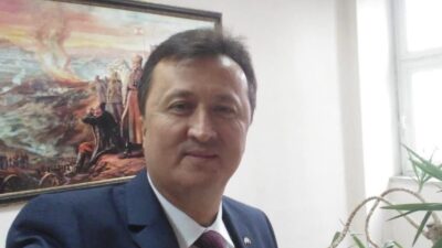 Bartın’da 4 gün sonra emekliye ayrılacağı için arkadaşları ile vedalaştığı