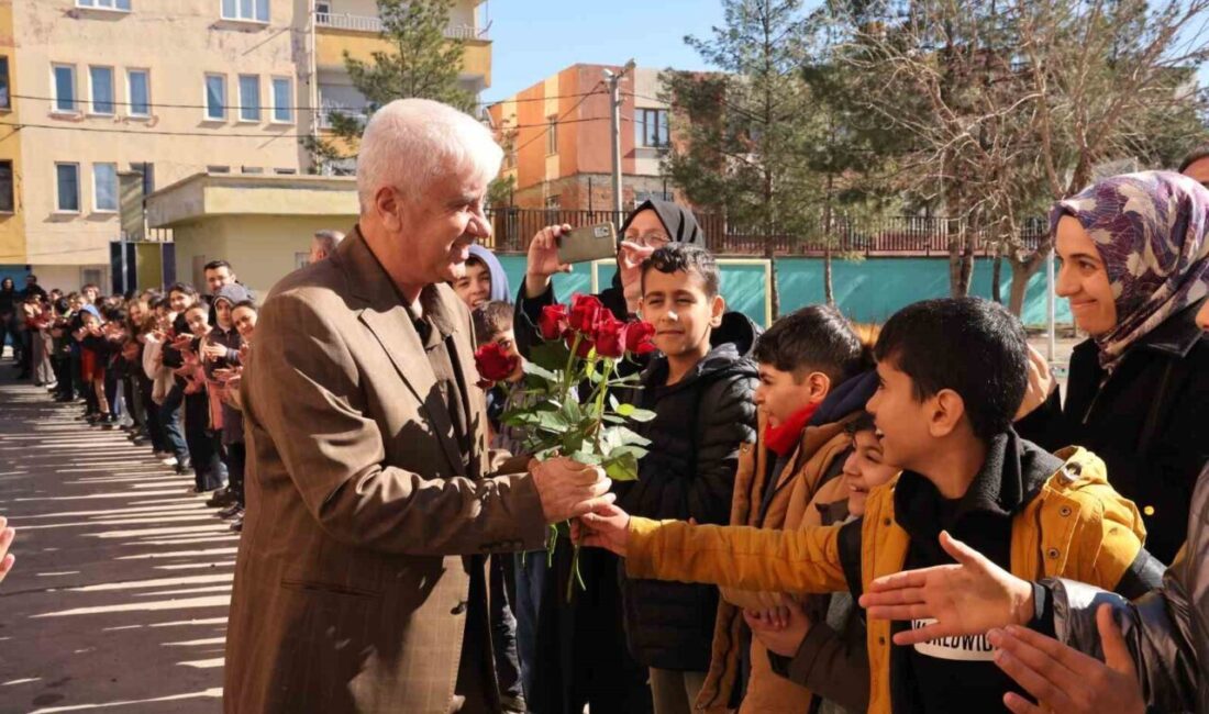 Diyarbakır’da 43 yıllık öğretmen Mehmet Salih Bayğut, öğrencileri, eski öğrencileri,