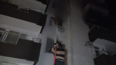 Antalya’nın Alanya ilçesinde 5 katlı bir apartmanın 3’üncü katında çıkan