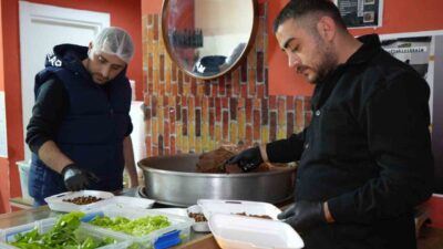 Kahramanmaraş merkezli 6 Şubat depremlerinde evden çıktıktan yaklaşık 15 saniye