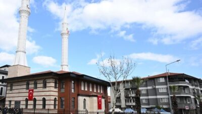 DENİZLİ (İHA) – Denizli’de hayırseverler tarafından yaptırılan Abdülkadir Geylani Camisi,