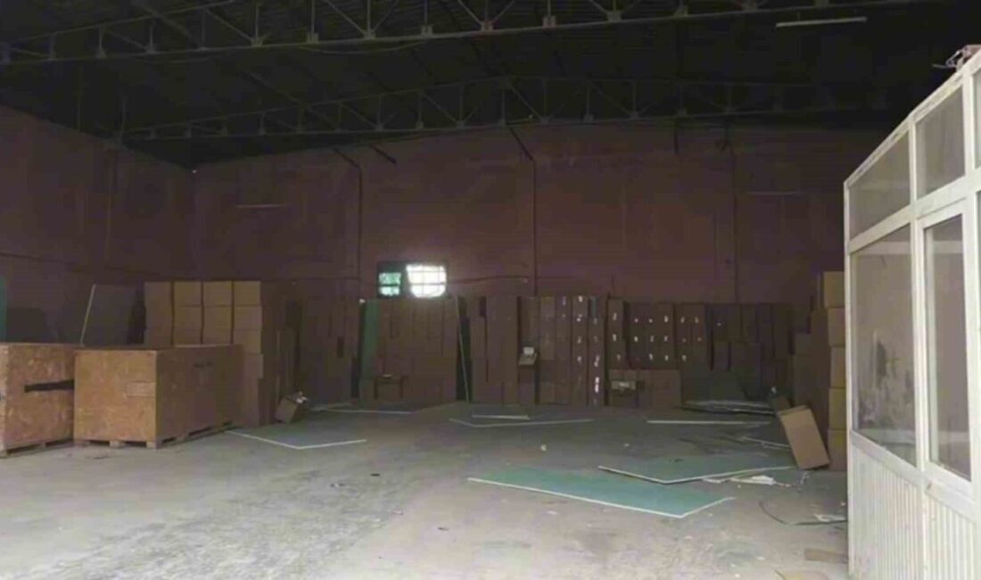 Adana’da bir depoya yapılan baskında piyasa değeri 46 milyon 200