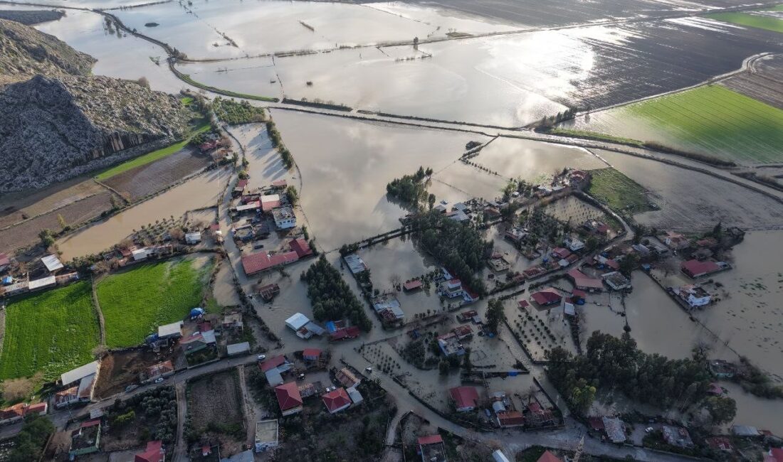 Adana’nın Kozan ilçesinde Anavarza Antik Kenti çevresinde bulunan tarım arazileri