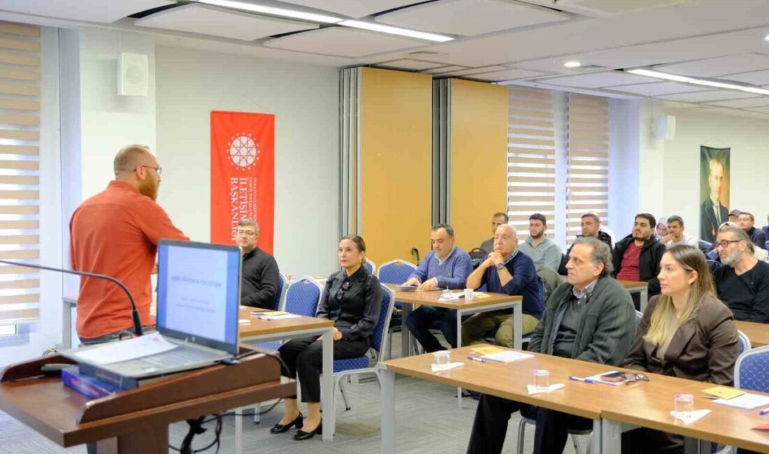 Cumhurbaşkanlığı İletişim Başkanlığı Adana Bölge Müdürlüğü iletişim alanında görev yapan