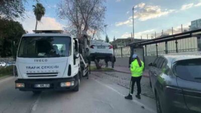 Adana’da hatalı park yapan sürücülere toplam 233 bin TL para