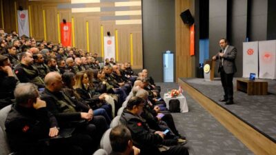 Adana’da Orman Bölge Müdürlüğü bünyesinde yönetici pozisyonlarında görev yapan personele,