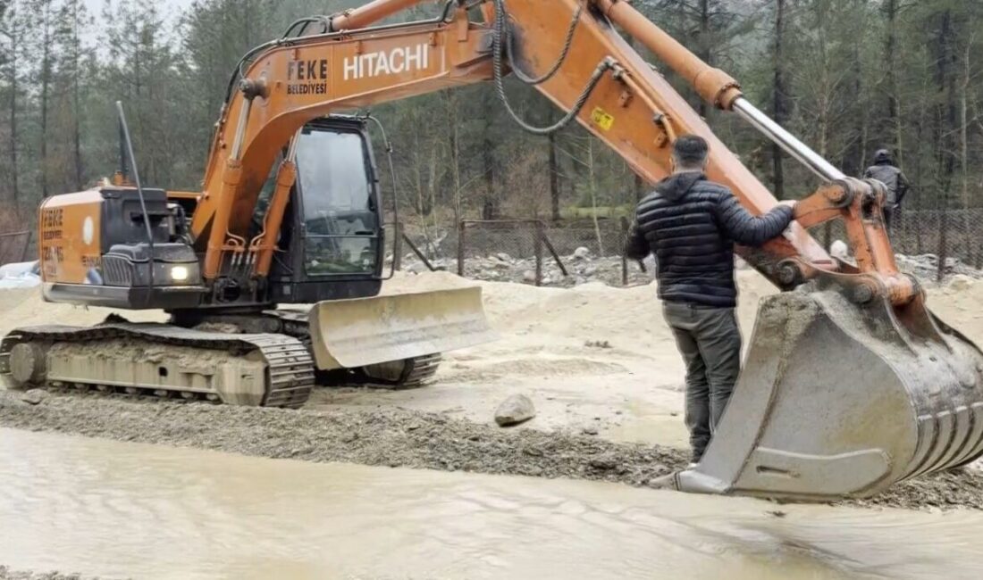 Adana’nın Feke ilçesinde etkili olan aşırı yağışların ardından meydana gelen