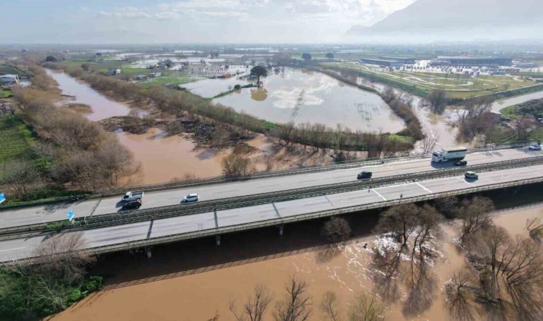 Manisa Ovası’nın can damarı Gediz Nehri, ocak ayının son günleri