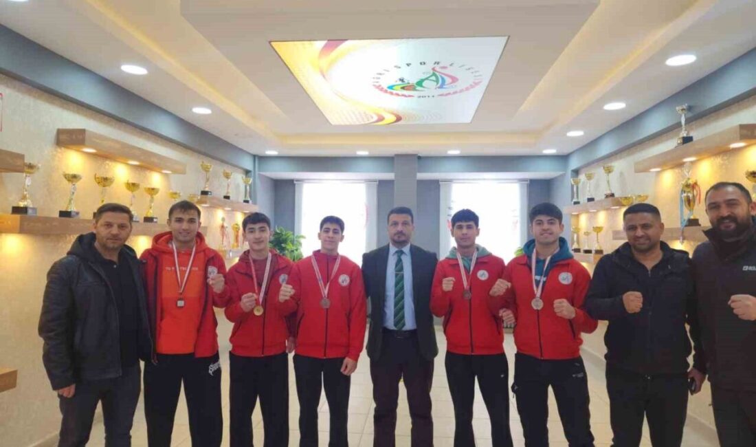 Ağrı İl Milli Eğitim Müdürü Hasan Kökrek, Mersin’de düzenlenen Okul