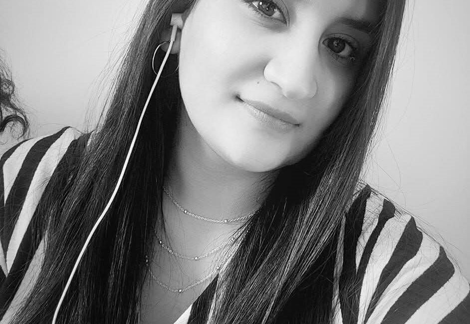 Ağrı’da doğum günü için arkadaşlarıyla birlikte satın aldığı pastayı yedikten