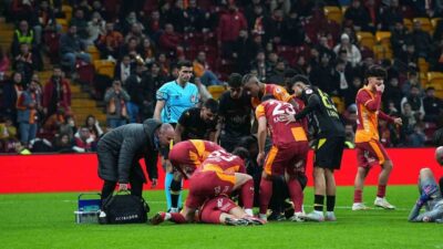 Galatasaray ile İstanbulspor arasında oynanan müsabakada Ahmed Kutucu ile İsa