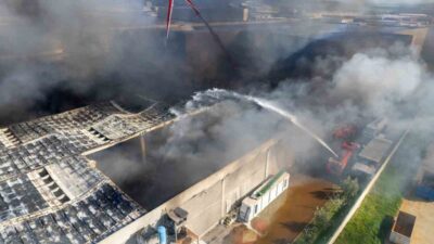 Manisa’nın Akhisar ilçesindeki Organize Sanayi Bölgesi’nde (OSB) bulunan bir şekerleme