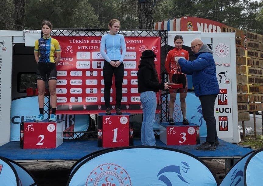 Alanya’daki Türkiye Kupası 1. Etap Dağ Bisikleti Yarışları’nda Akhisarlı bisikletçilerden