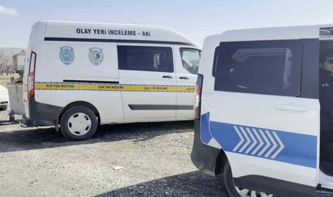 Aksaray’da inşaat halindeki müstakil evin çatısında çalıştığı sırada dengesini kaybederek