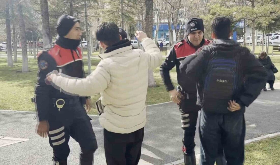 Aksaray’da park, bahçe ve okul bölgelerinde görev alan asayiş ekipleri