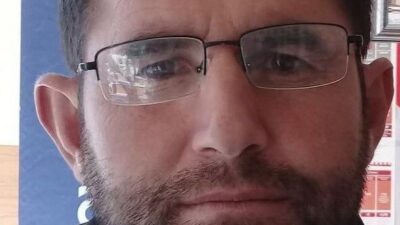 Aksaray’da fırtına nedeniyle uçan çatının altında kalan bir kişi ağır