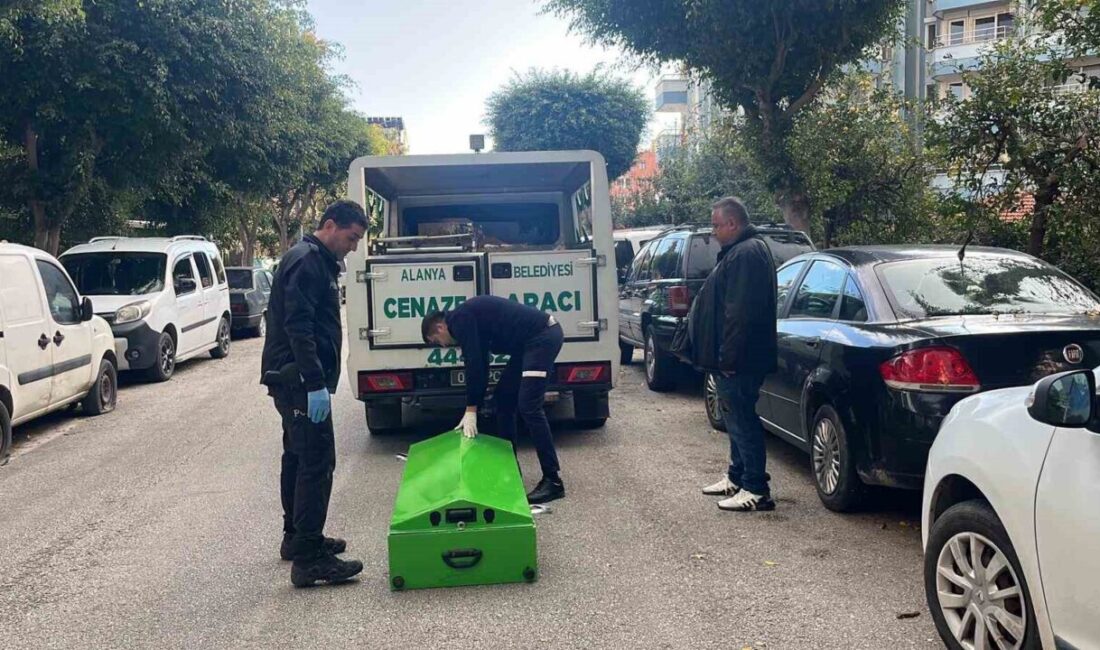 Antalya’nın Alanya ilçesinde Almanya uyruklu şahıs, yalnız yaşadığı evinde ölü