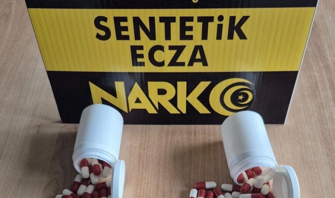 Manisa’nın Alaşehir ve Sarıgöl ilçelerinde düzenlenen narkotik operasyonunda sokak satıcısı