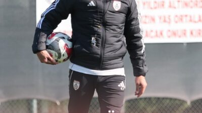 Altınordu, Teknik Direktör Ender Traş ile yollarının ayrıldığını duyurdu. TFF