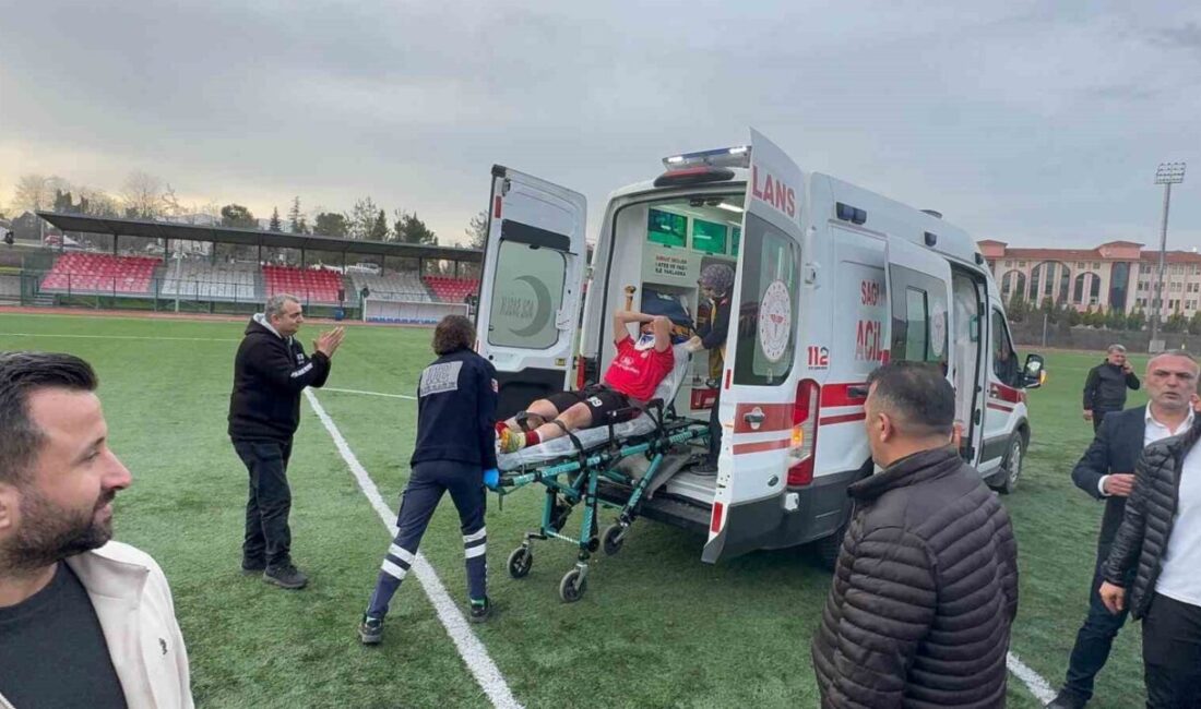 Bartın 1. Amatör Küme’de Arıt Kayadibispor-Ulus Çınarspor maçının uzatma dakikalarında