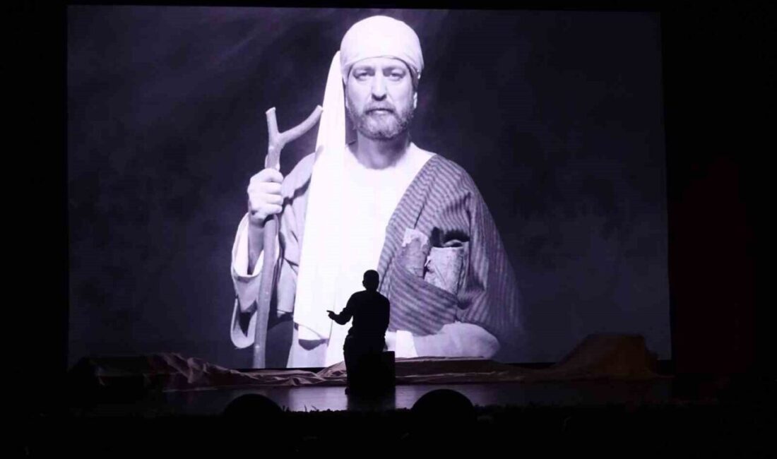 Anadolu Üniversitesi’nin tiyatro topluluğu Tiyatro Anadolu, “Aşk Neyledi Yunus” ile