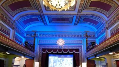 Ankara’da Resim ve Heykel Müzesi Türk Ocağı Salonu’nda modern Türk