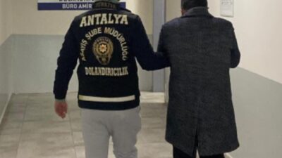 Antalya’da boya malzemeleri karşılığında aldıkları 38 bin avroyu ’döviz bürosuna