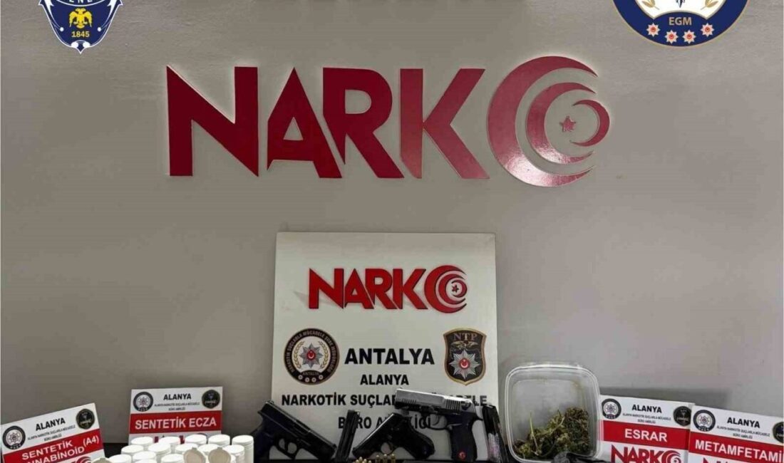 Antalya’nın Alanya ilçesinde 50 ekiple 45 adrese yönelik gerçekleştirilen eşzamanlı