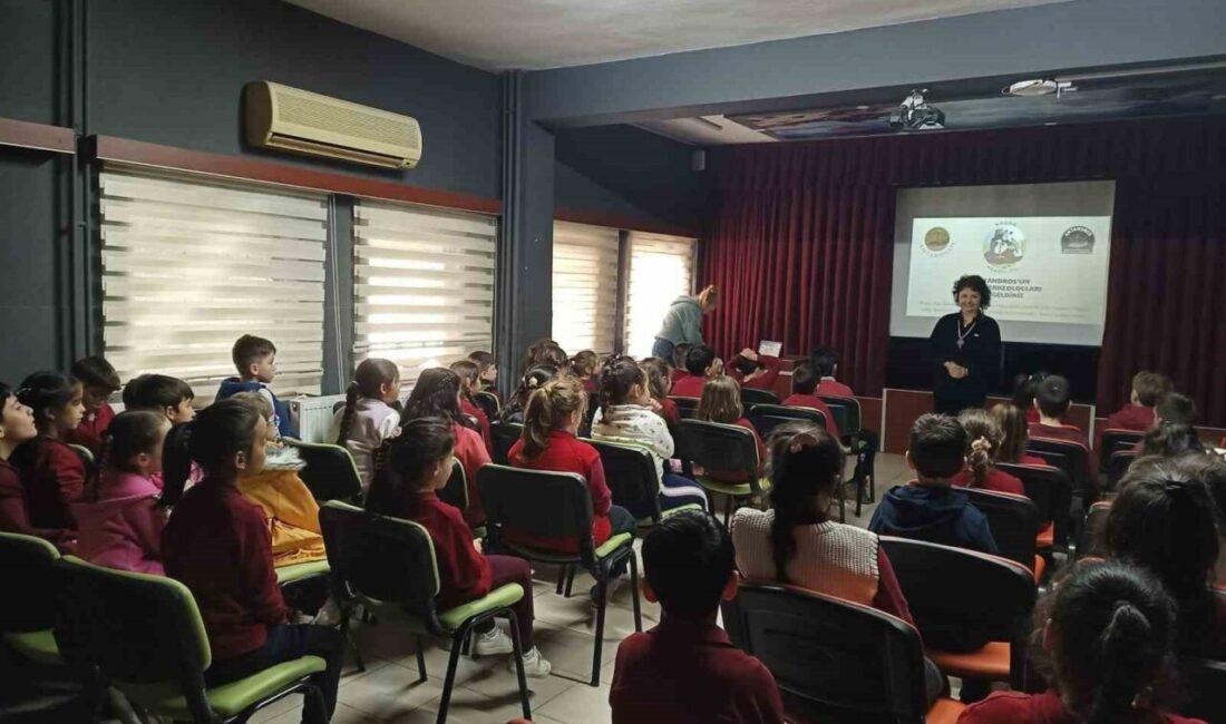 Antandros Derneği Başkanı Gülçin Cömert ve beraberindeki heyet, Edremit’te ilkokul