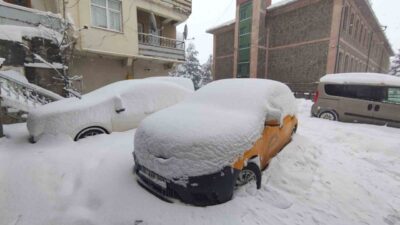 Ardahan’da etkili olan yoğun kar nedeniyle 28 Şubat Cumartesi günü