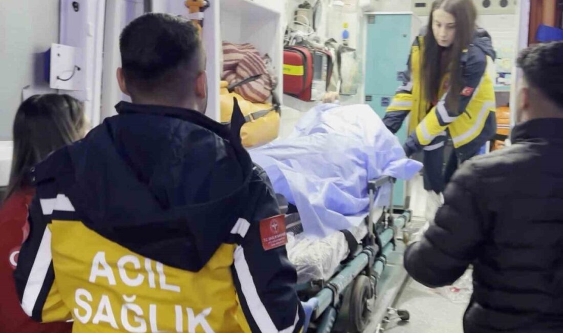 Aksaray’da aralarındaki bir mesele yüzünden tartışan 2 arkadaşın kavgası kanlı