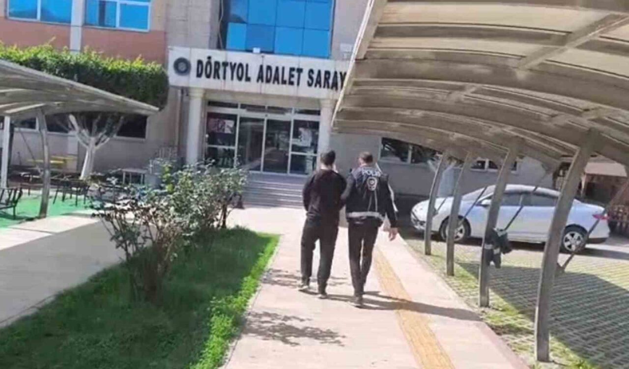 Hatay’ın Arsuz ve Dörtyol ilçelerinde, aranan şahıslara yönelik gerçekleştirilen çalışmalarda